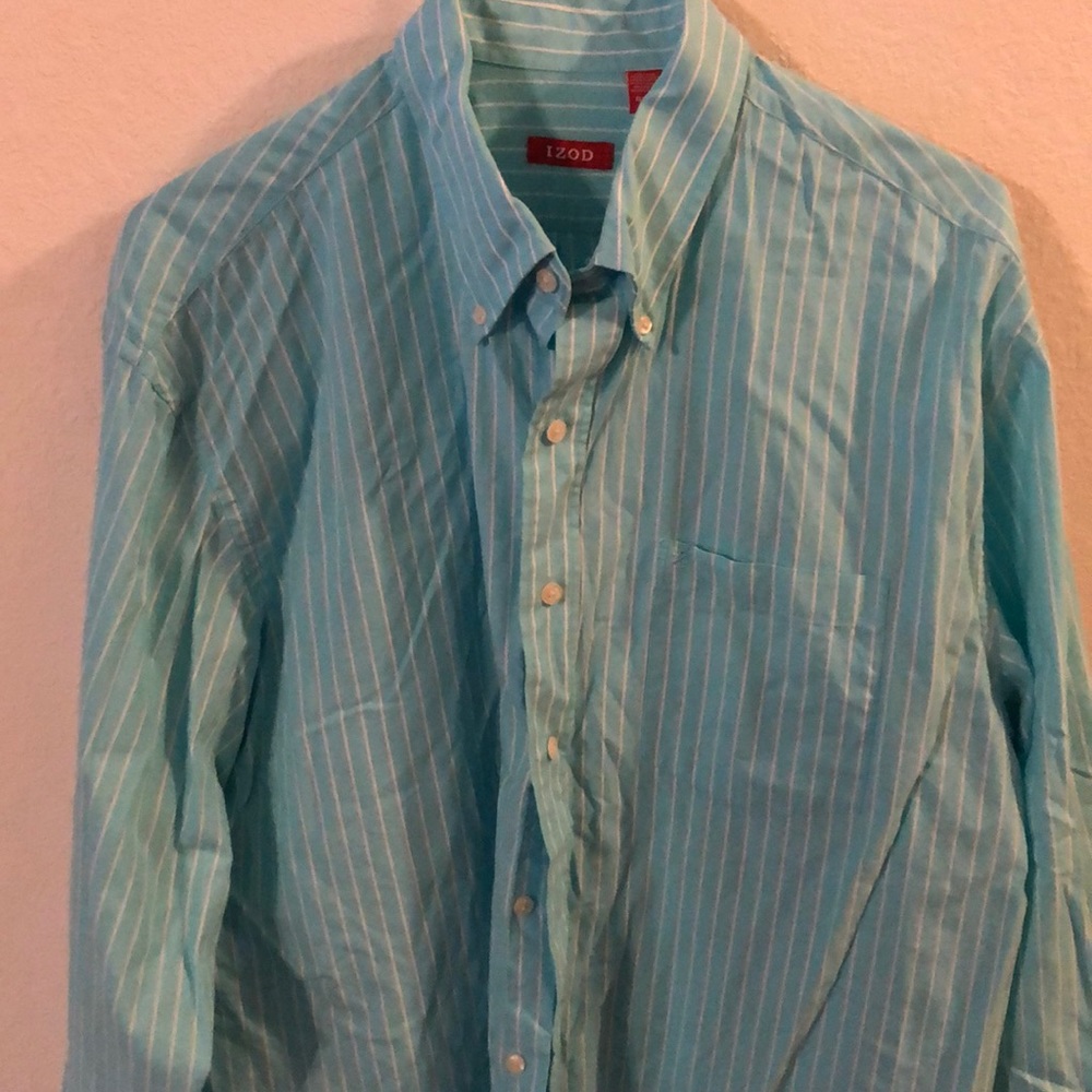 Men’s Izod shirt
